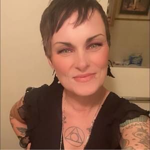 Meet your Posher, Cara